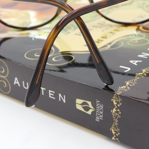 Chloe Tortoiseshell Women's Glasses - Picture 5 of 9